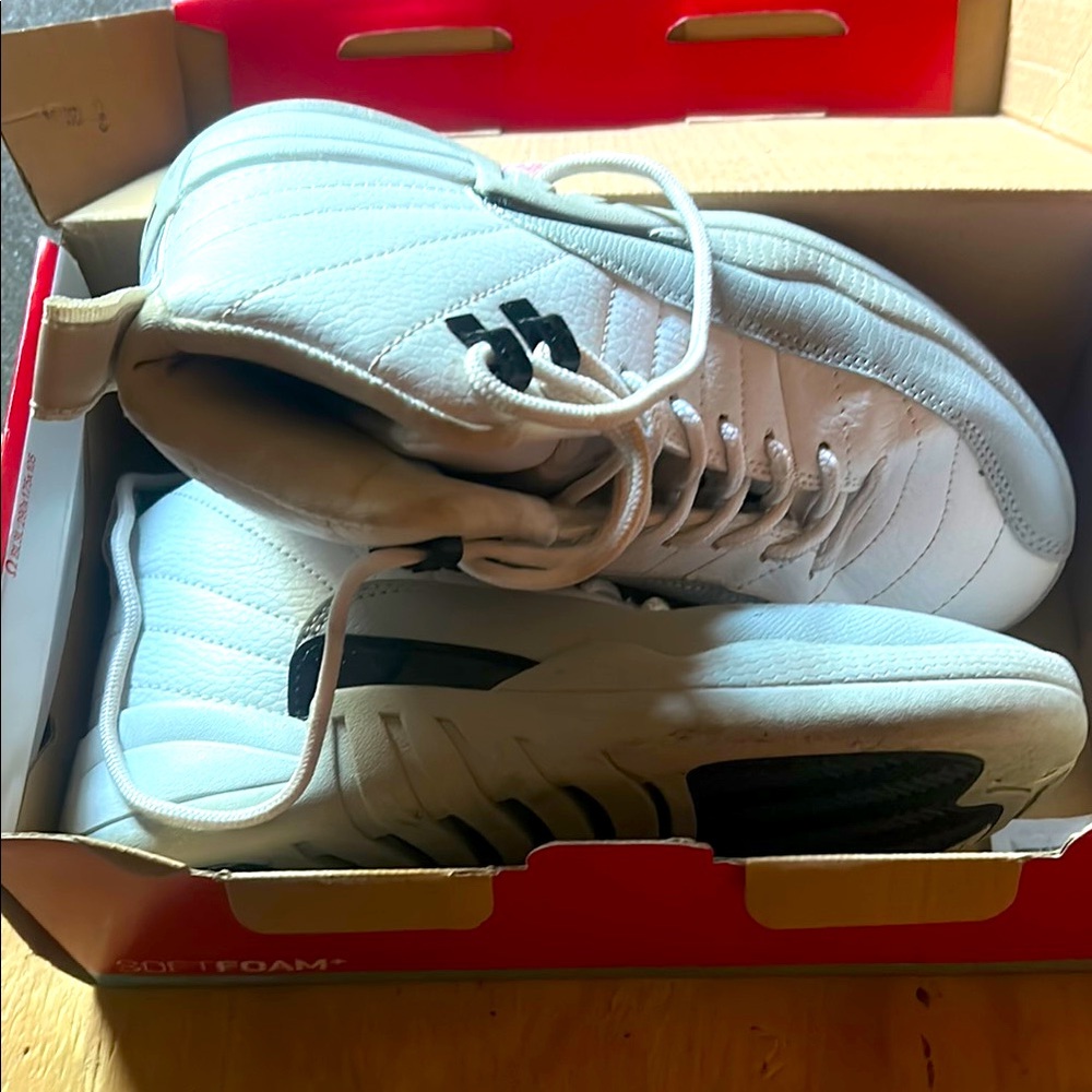 Nike Air Jordan12 retro kids white/gray basketball sneakers size 5Y.